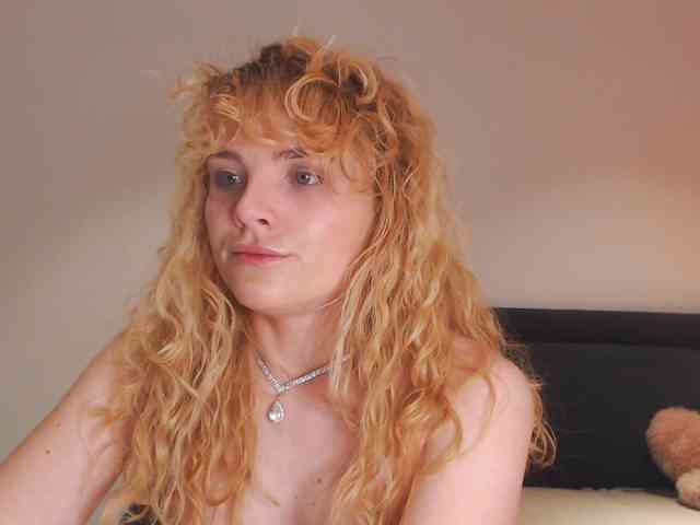 AnnaEvv webcam