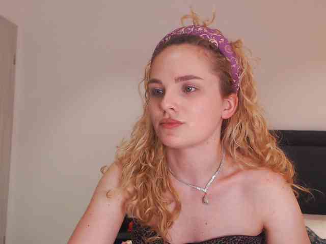 AnnaEvv webcam