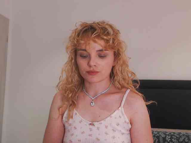 AnnaEvv webcam