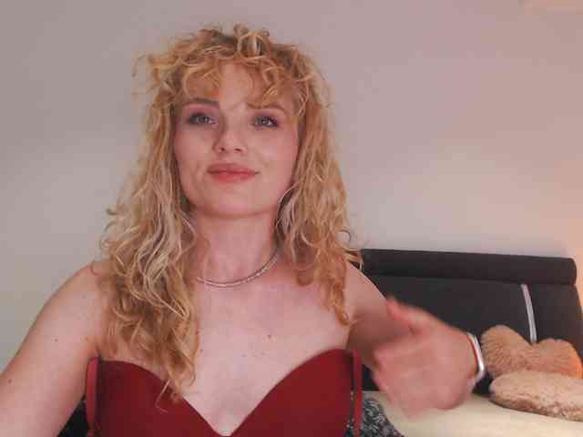 AnnaEvv webcam