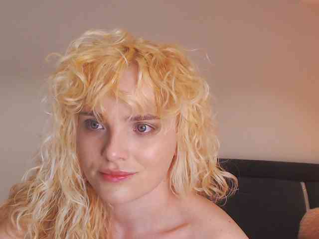 AnnaEvv webcam