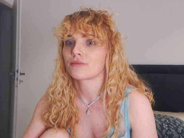 AnnaEvv webcam