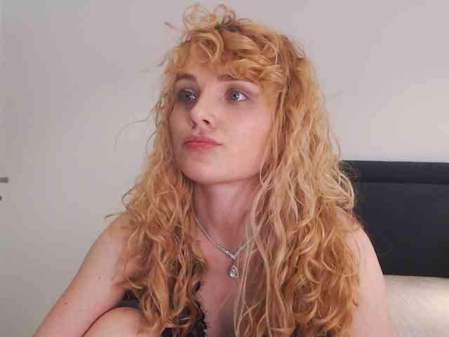 AnnaEvv webcam