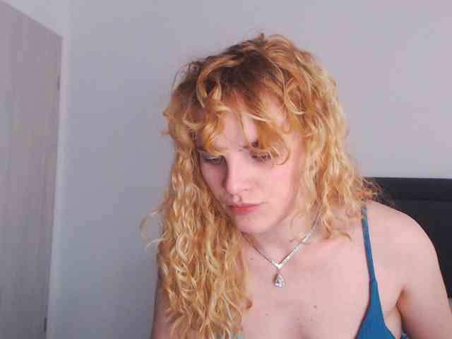 AnnaEvv webcam