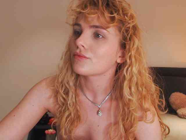 AnnaEvv webcam