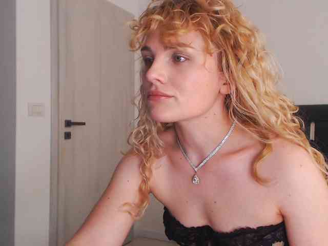 AnnaEvv webcam
