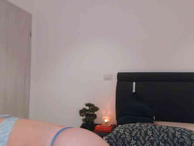 AnnaEvv webcam