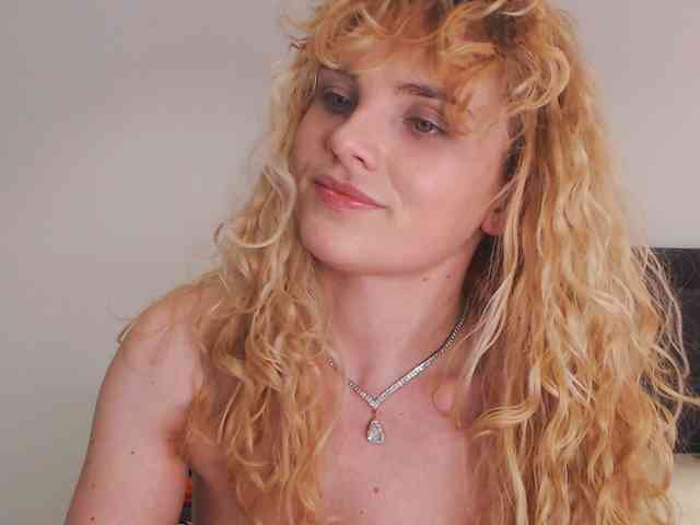 AnnaEvv webcam