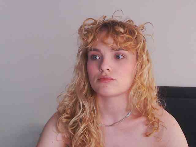 AnnaEvv webcam
