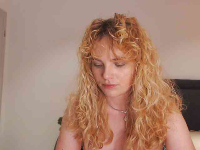 AnnaEvv webcam