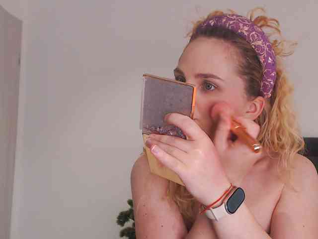 AnnaEvv webcam