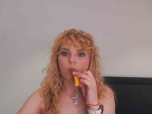 AnnaEvv webcam