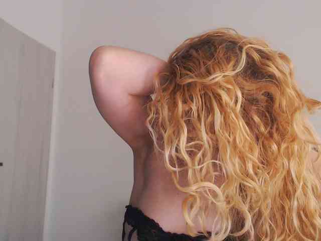 AnnaEvv webcam