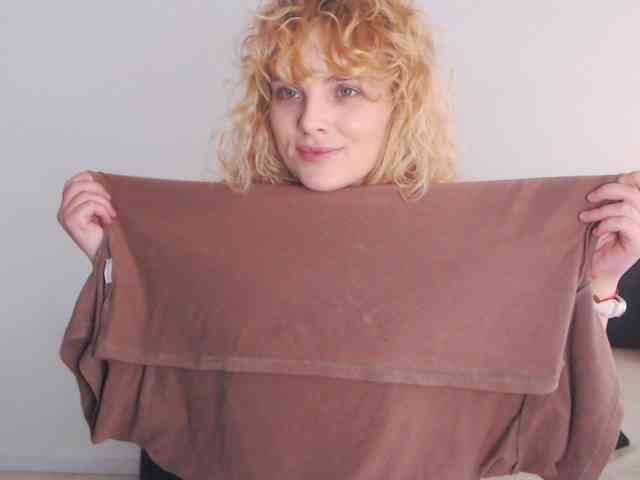 AnnaEvv webcam