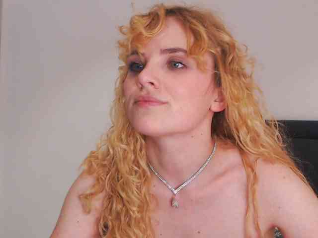 AnnaEvv webcam