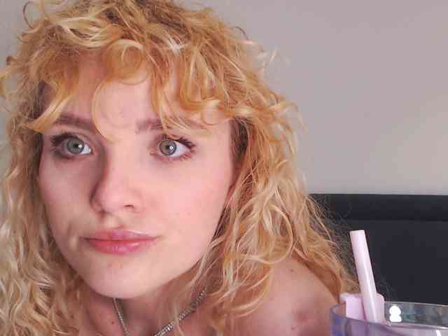 AnnaEvv webcam