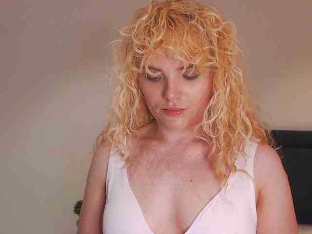 AnnaEvv webcam