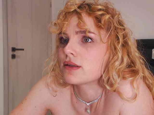 AnnaEvv webcam