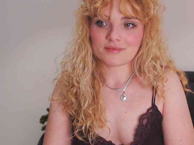 AnnaEvv webcam