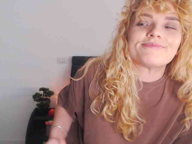 AnnaEvv webcam