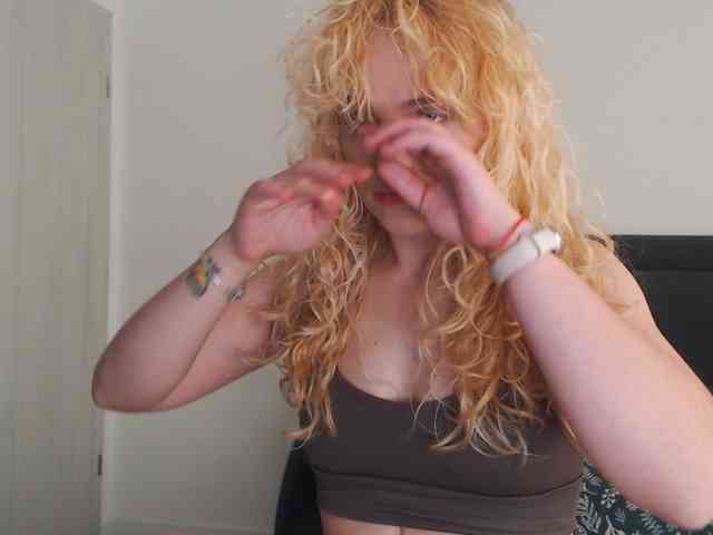 AnnaEvv webcam