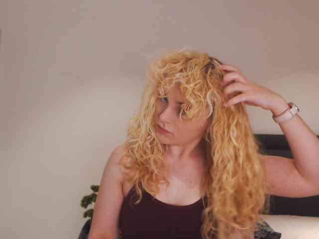AnnaEvv webcam
