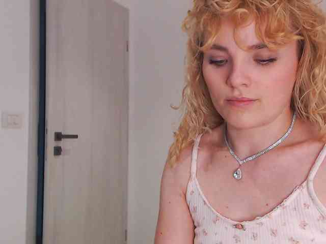 AnnaEvv webcam