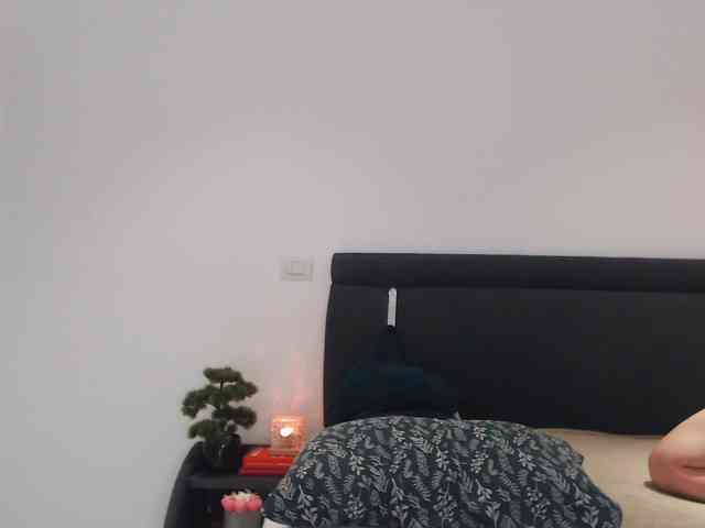 AnnaEvv webcam