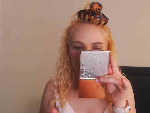 AnnaEvv webcam