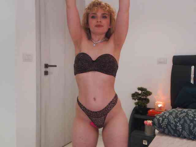 AnnaEvv webcam