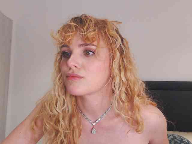 AnnaEvv webcam