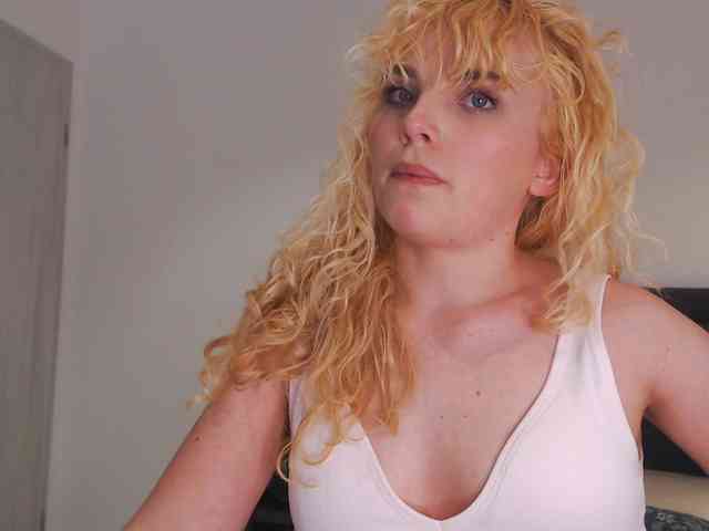 AnnaEvv webcam