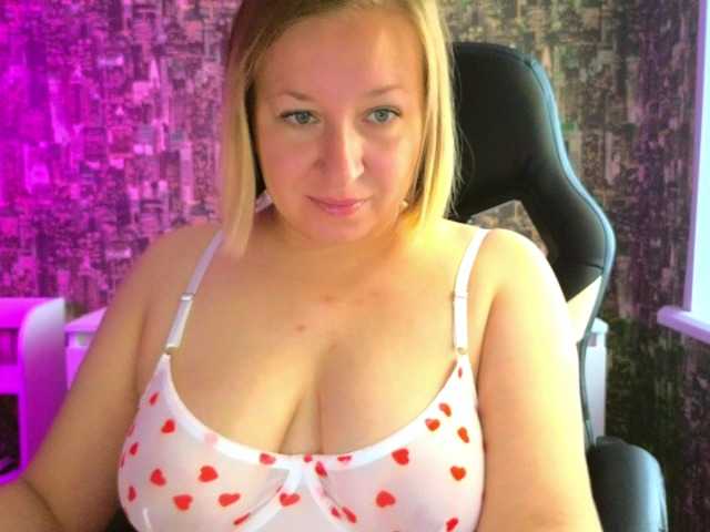 sarakatherin live cam on BongaCams