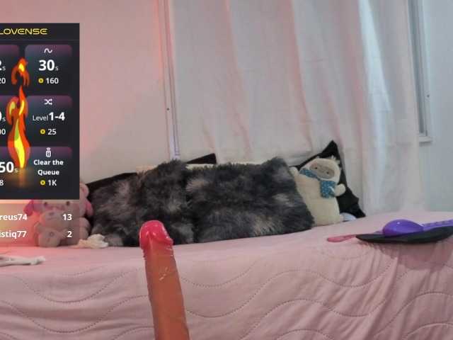 ginebraross live cam on BongaCams