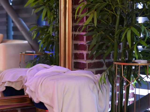 DoctorYangg live cam preview