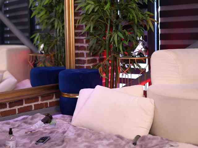 DoctorYangg webcam