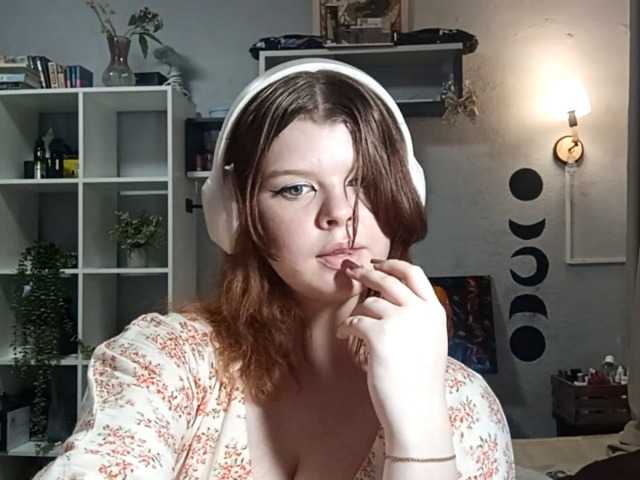 MalisaWenman live cam on BongaCams