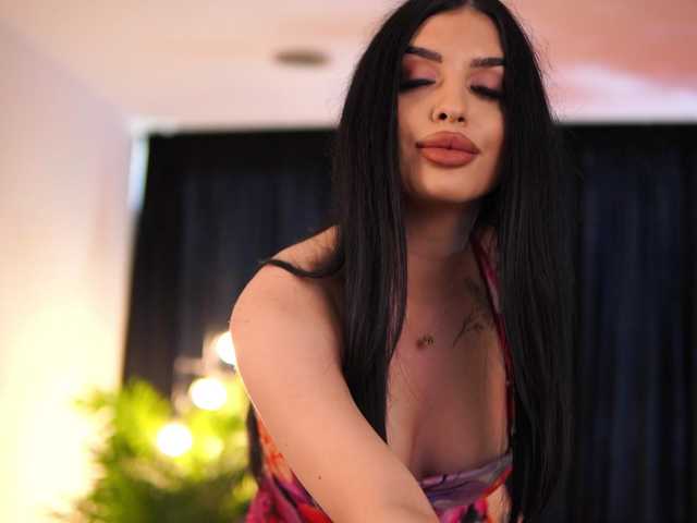 LilaVatti live cam on BongaCams