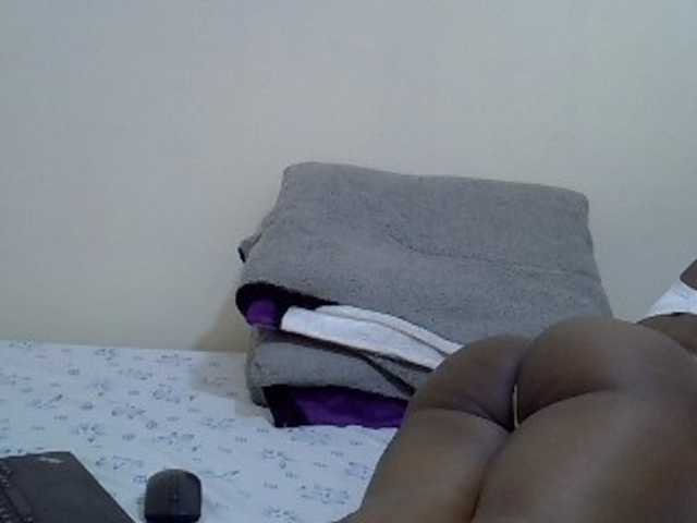 Sexxyboobies23 live cam