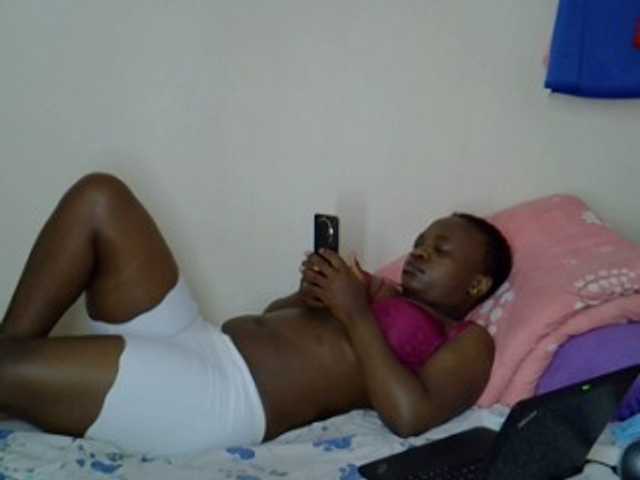 Sexxyboobies23 live cam on BongaCams