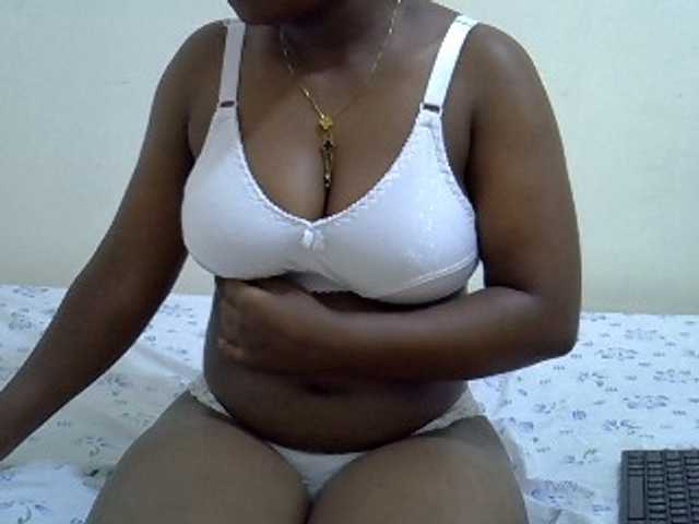 Sexxyboobies23 live cam