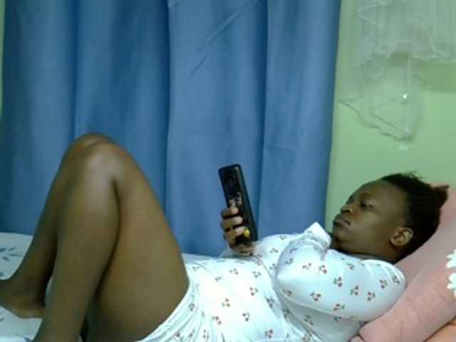 Sexxyboobies23 live cam on BongaCams