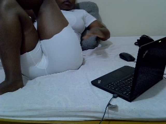 Sexxyboobies23 live cam preview