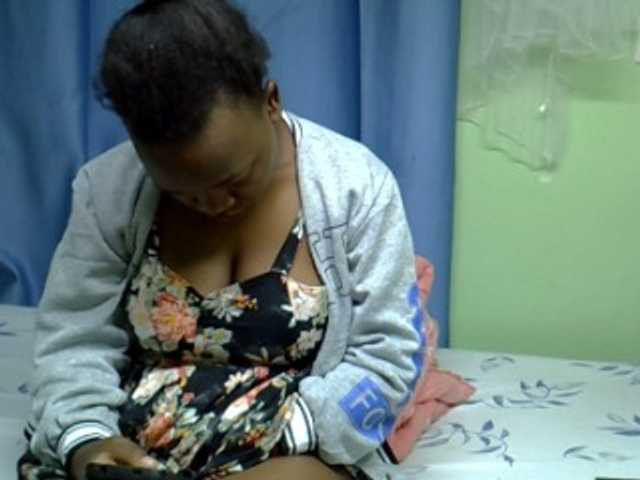 Sexxyboobies23 live webcam show