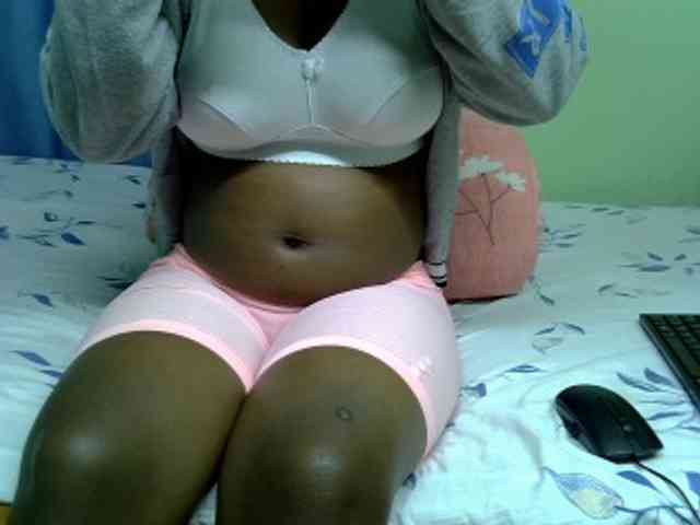 Sexxyboobies23 webcam