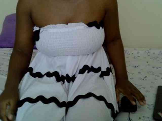 Sexxyboobies23 webcam