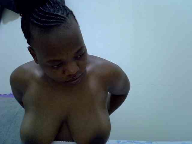Model: Sexxyboobies23