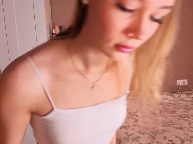 Mimimylove live cam on BongaCams