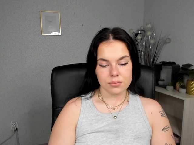 JustNessa live cam on BongaCams