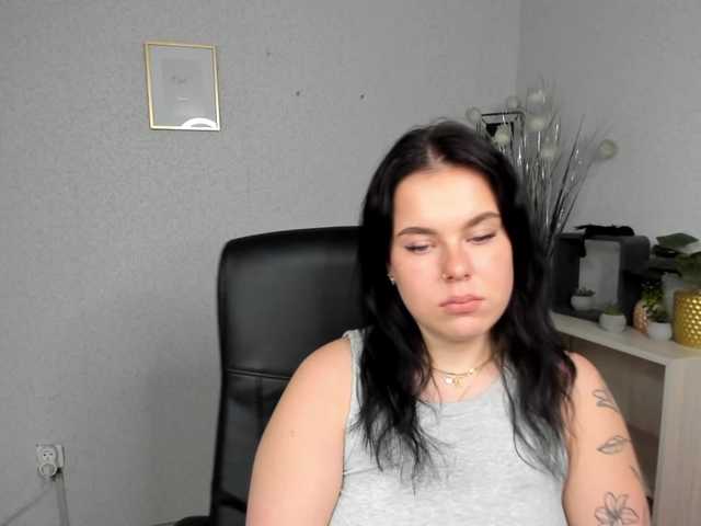 JustNessa live cam on BongaCams